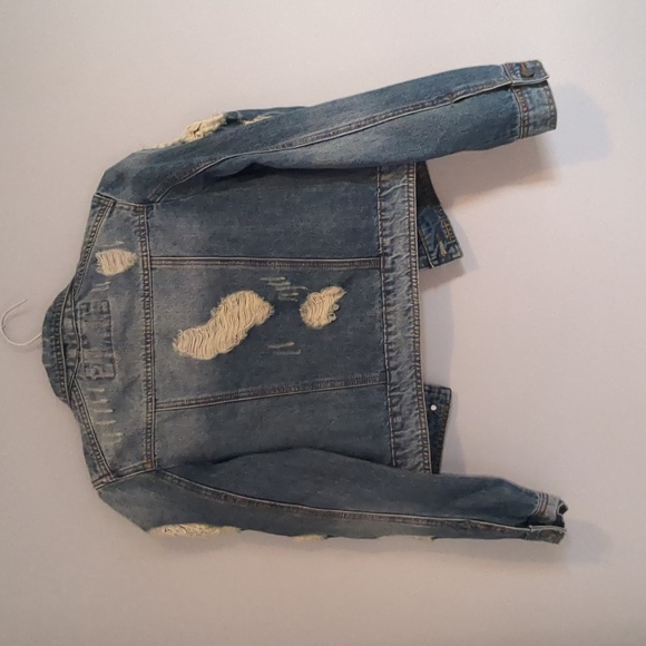 POL medium wash distressed jean jacket - Picture 2 of 3